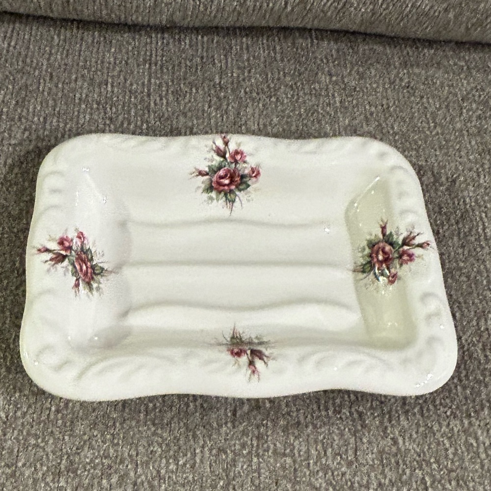 Vintage Athena Rose Rhapsody Glynda Turley Ceramic Soap Dish Made in USA
